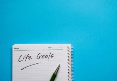 10 Awesome Life Goals to Set and Achieve