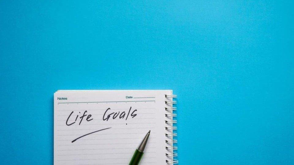 10 Awesome Life Goals to Set and Achieve