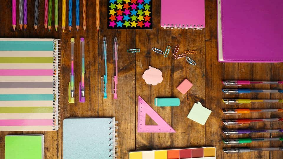 16 Things To Sell at School To Make Money Easily