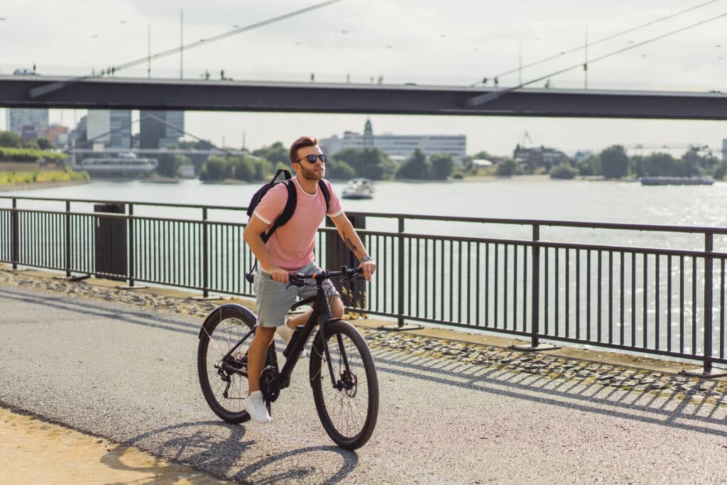 Tips for moving to a new city: explore by bicyle